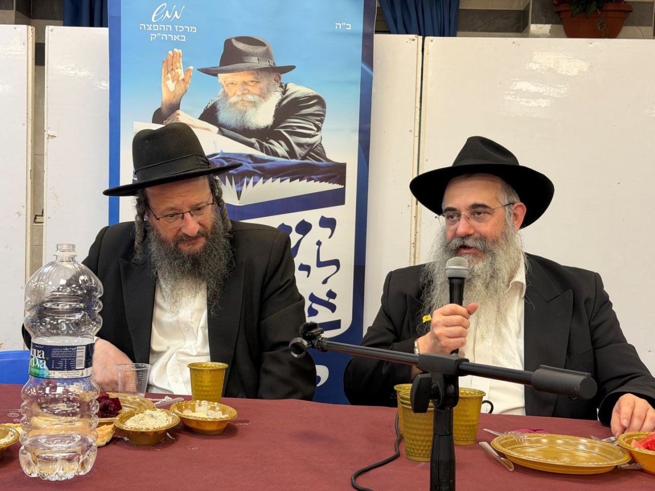 הרב מענדי הנדל, הרב שמעון ויצהנדלר